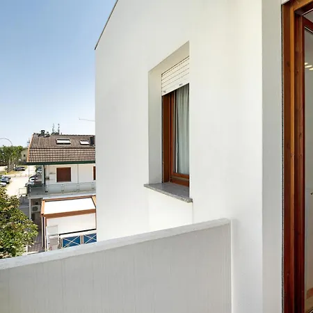 아파트 Papaya A202