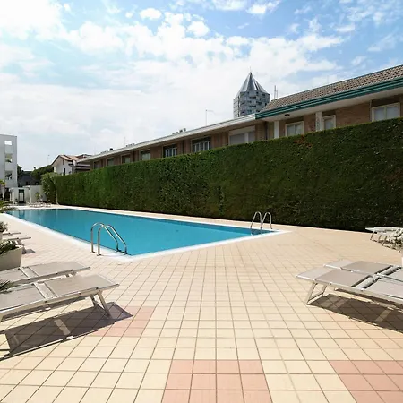 아파트 Papaya A202 *