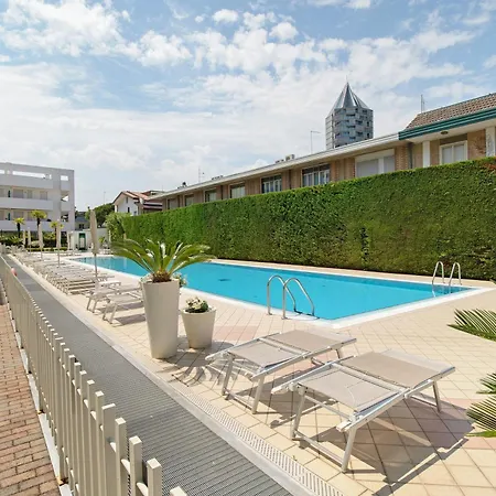 아파트 Papaya A202